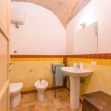 La Casa Di Enrico * קליארי