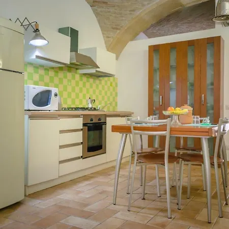 La Casa Di Enrico * קליארי